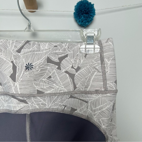 Athleta Gray Palm Up - Picture 7 of 7